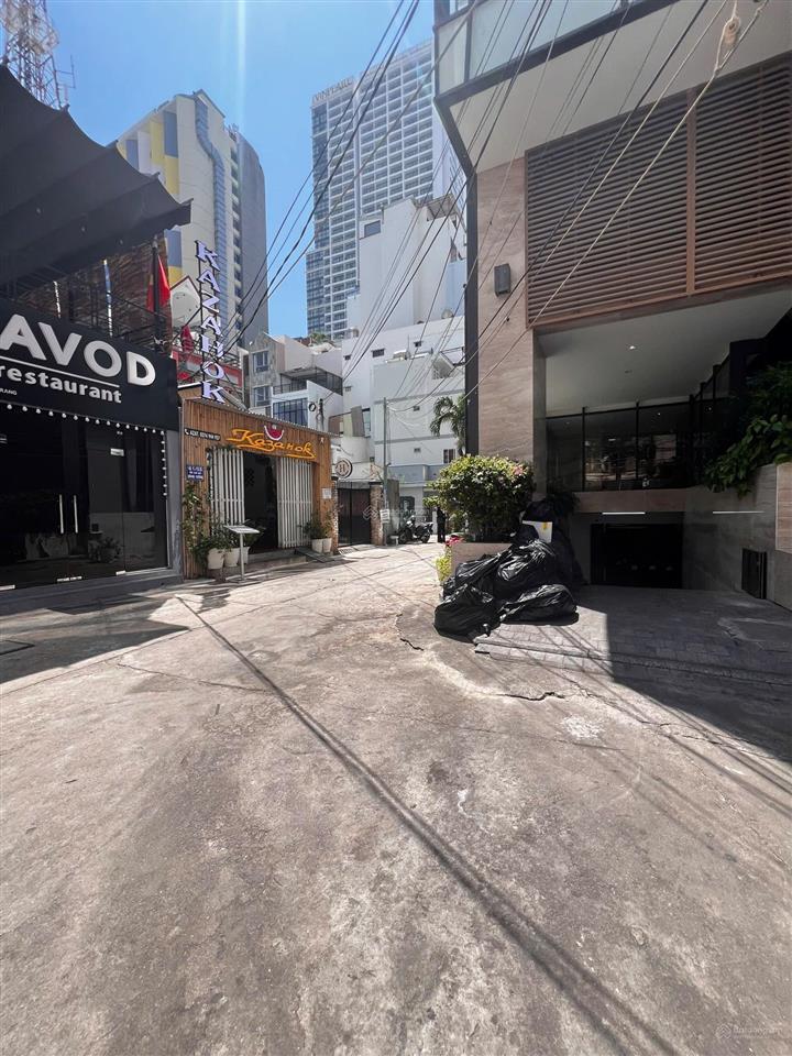 Đi bộ ra biển nhà hẻm xe hơi hùng vương nha trang chỉ 6 tỷ