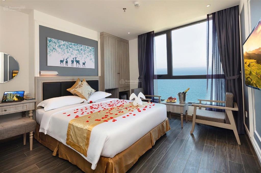 Khách sạn mặt biển trần phú nha trang 85 phòng khai thác tốt chỉ 180 tỷ đầy đủ pccc