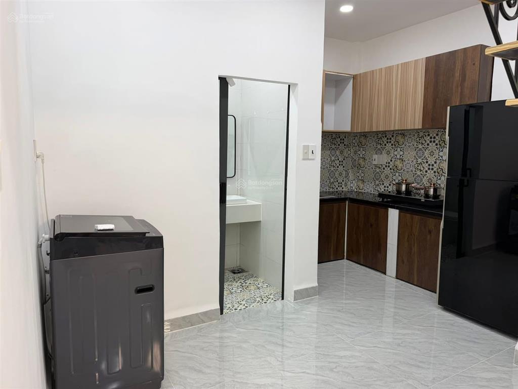 Bán nhà đẹp mới full nội thất 2pn hẻm 3,3m đường hải đức trung tâm nha trang chỉ 3,25 tỷ
