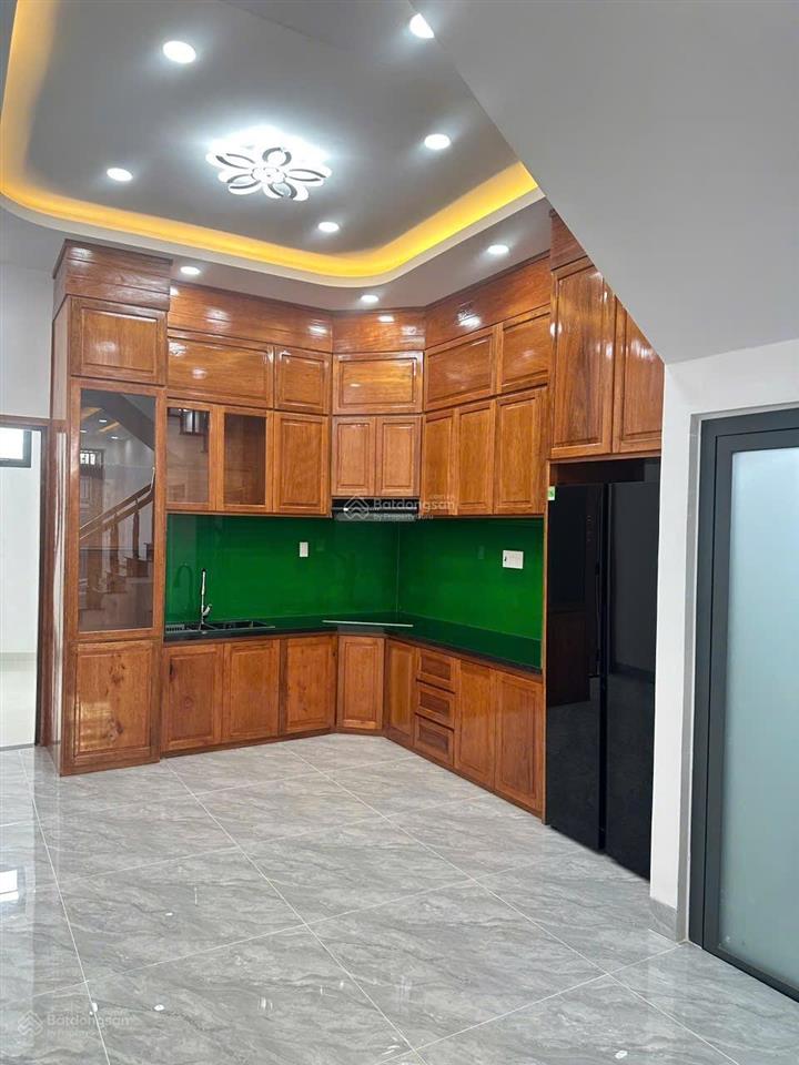 Bán căn nhà 3 tầng mới full nội thất đường lượng định của nha trang giá tốt