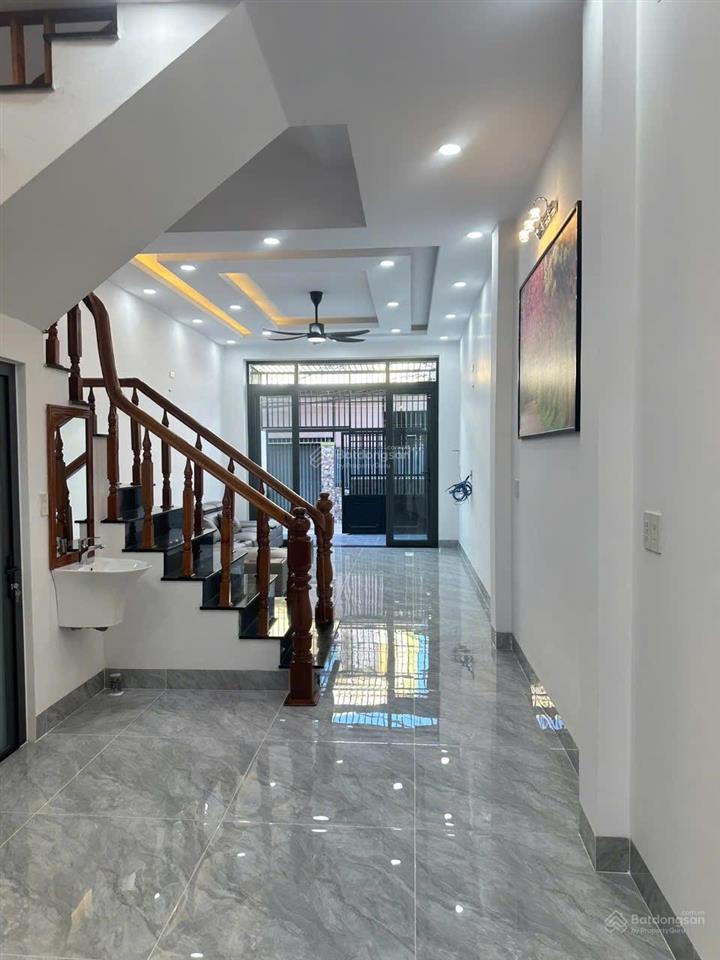 Bán căn nhà 3 tầng mới full nội thất đường lượng định của nha trang giá tốt