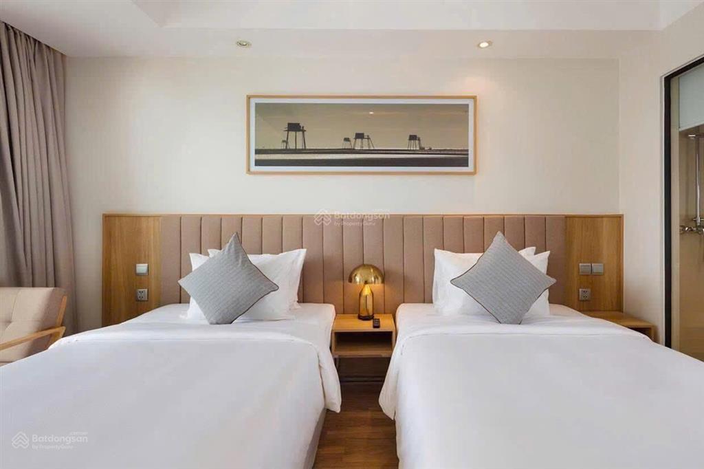 Siêu phẩm khách sạn 4* tttp nha trang khu phố tây sầm uất lượng khách ổn định