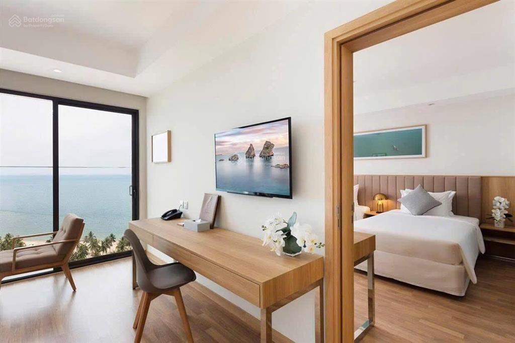 Siêu phẩm khách sạn 4* tttp nha trang khu phố tây sầm uất lượng khách ổn định