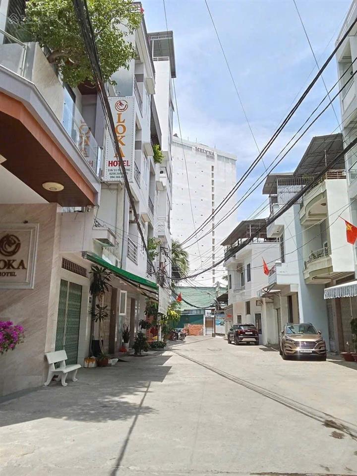 Bán nhà 3 tầng ngay vòng xoay hoàng diệu nha trang cách biển trần phú 100m