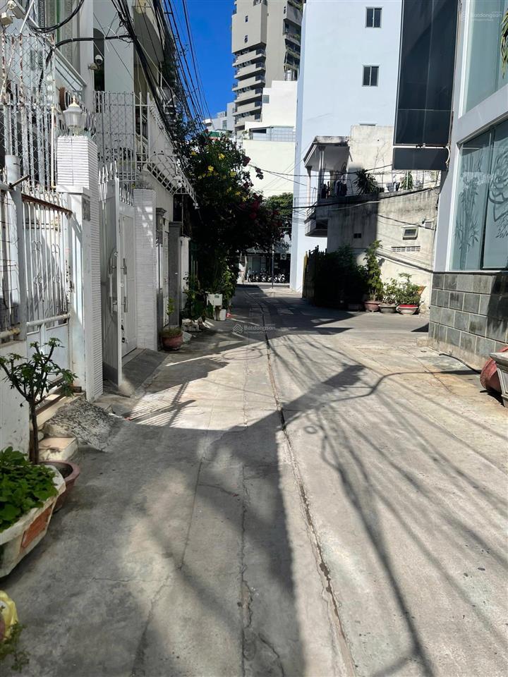 Nhà gần biển tuệ tĩnh trung tâm nha trang 89m2, chỉ 9,5 tỷ