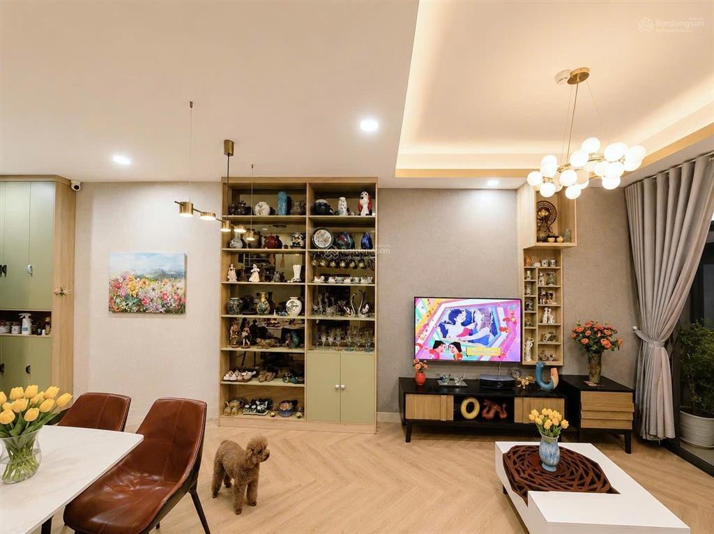 Bán căn chung cư ph view sông full nội thất sịn sổ sẵn sang tên