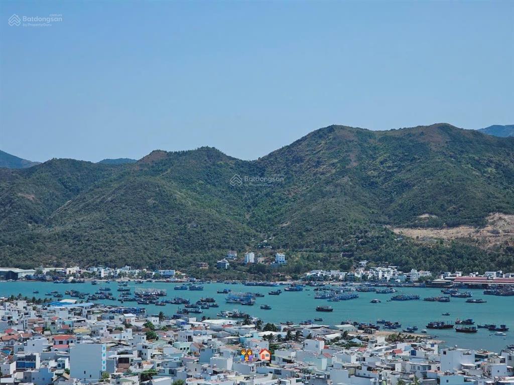 Bán căn chung cư ph view sông full nội thất sịn sổ sẵn sang tên