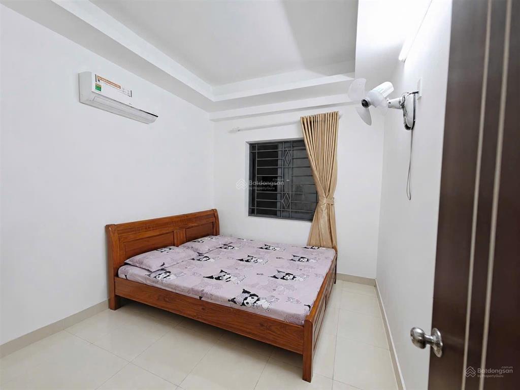 Bán căn chung cư ph giá rẻ 2 tỷ nội thất cơ bản sổ sang tên