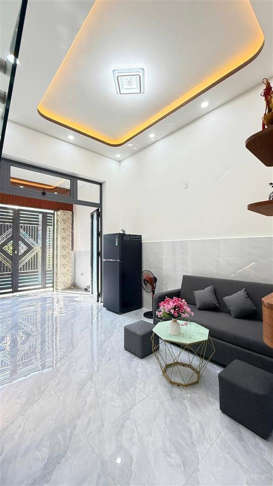 Bán căn nhà mới 2 tầng full nội thất cách đường trần phú 10m giá tốt