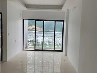 Bán căn góc 2 ban công view sông & biển ph nha trang sổ sẵn sang tên giá tốt