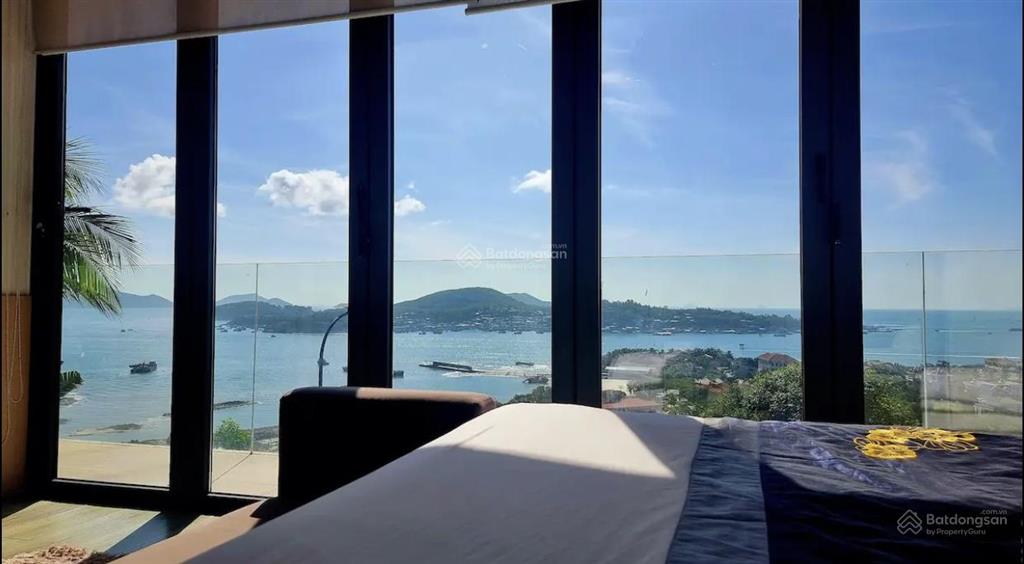 Bán căn biệt thự anh nguyễn view biển trọn vịnh nha trang