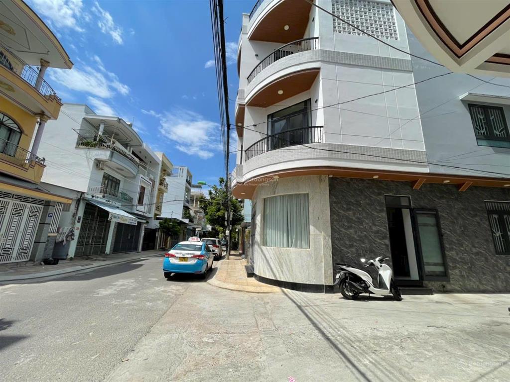 Bán nhà căn góc 3 tầng nha trang cách biển 700m sổ hoàn công chỉ 7,9 tỷ
