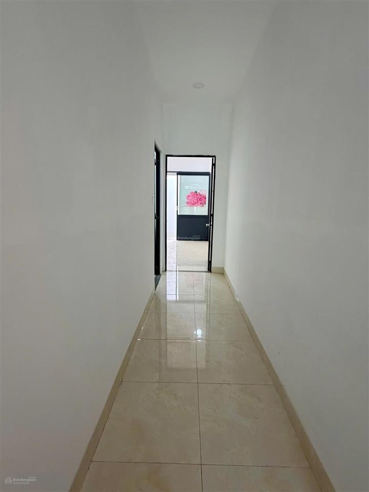 Bán nhà đất 136m2 sát kđt vcn phước long  có nhà  chỉ 6,99 tỷ