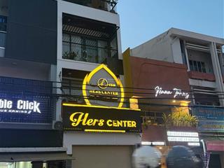Nhà 4 tầng mặt tiền ngô gia tự có thang máy dòng tiền tốt trung tâm nha trang