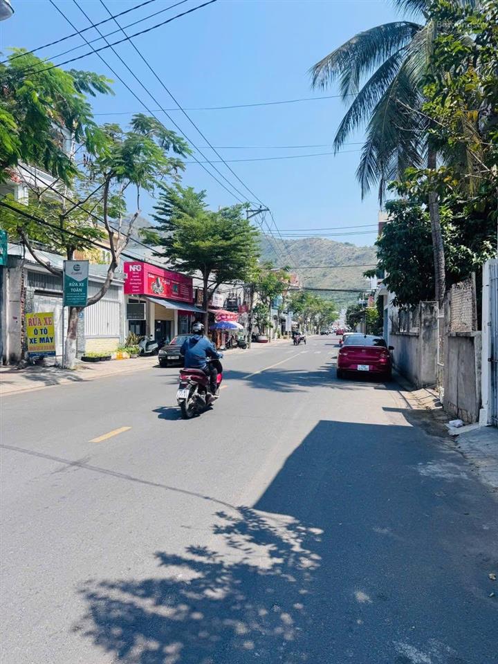 Bán đất mặt tiền đường dương hiến quyền phường vĩnh hòa, thành phố nha trang có sẵn mô hình cà phê