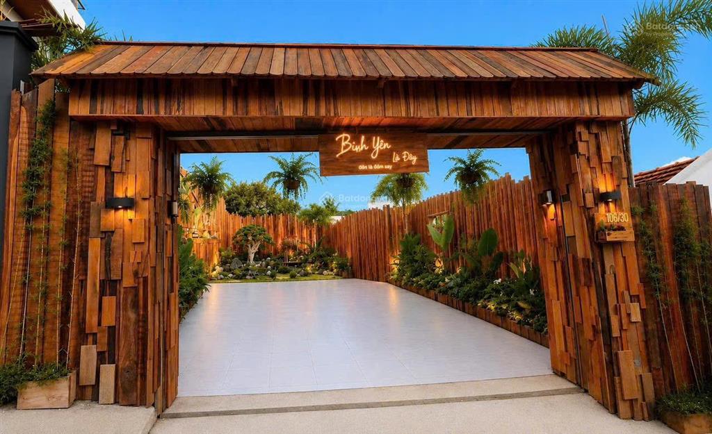 Villa đồi 307m2 view biển, ngắm pháo hoa bắc nha trang giá bán nhanh 20tỷ