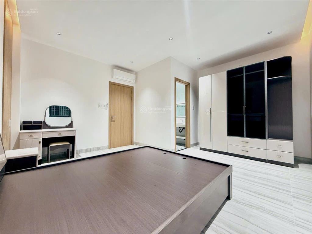 Bán nhà mỹ gia gói 5 thái hưng nha trang có thang máy sẵn dòng tiền 35tr/tháng