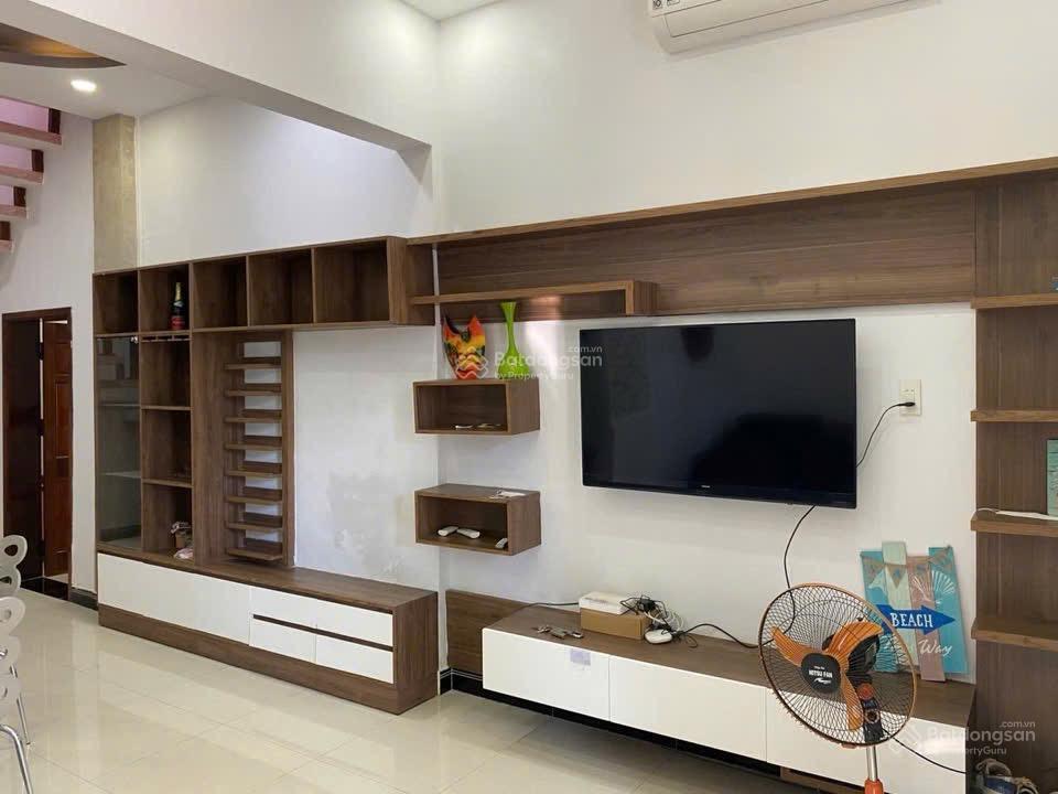 Bán nhà 2 tầng mê đúc mặt tiền trần phú nha trang gần bv vinmec chỉ 8,5 tỷ