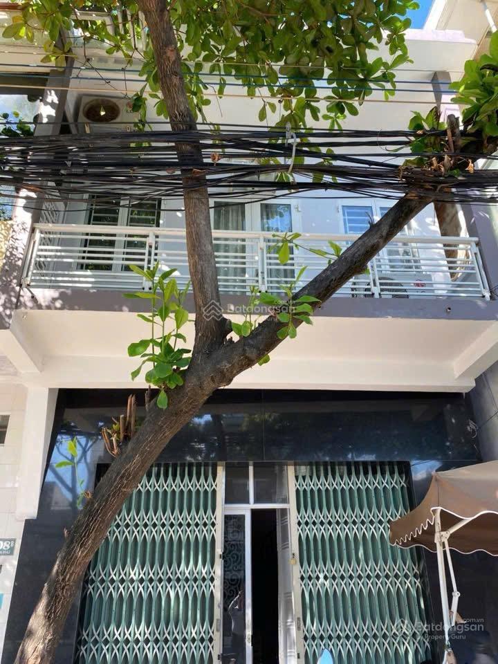 Bán nhà 2 tầng mê đúc mặt tiền trần phú nha trang gần bv vinmec chỉ 8,5 tỷ