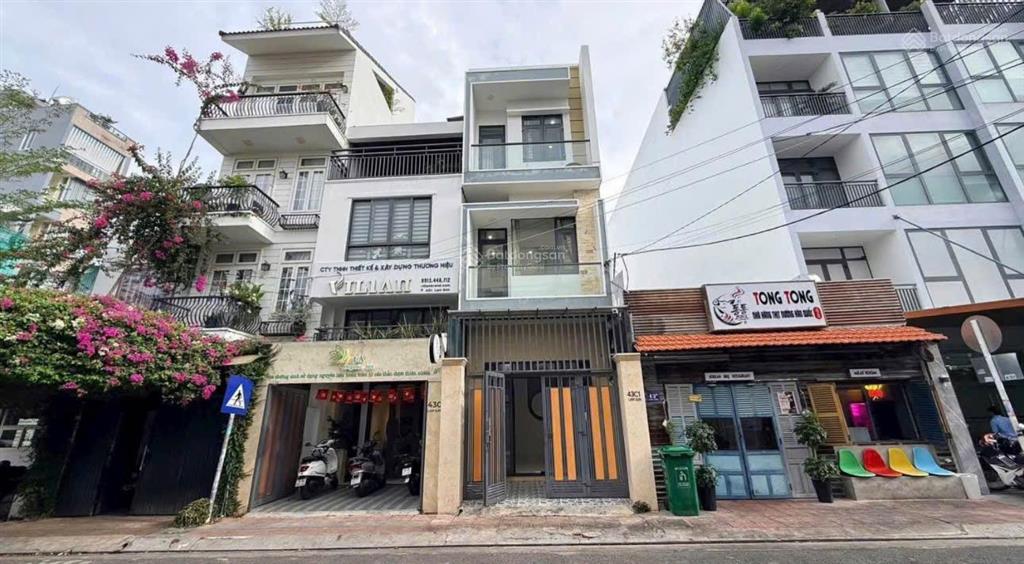 Bán nhà phố 3 tầng mặt tiền lam sơn, trung tâm nha trang 9 tỷ