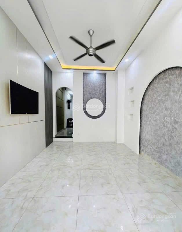 Bán nhà phố 3 tầng mặt tiền lam sơn, trung tâm nha trang 9 tỷ