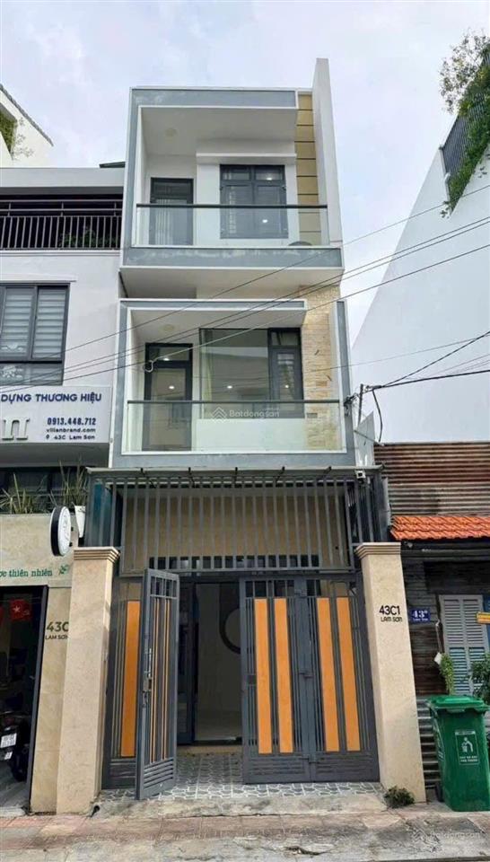 Bán nhà phố 3 tầng mặt tiền lam sơn, trung tâm nha trang 9 tỷ
