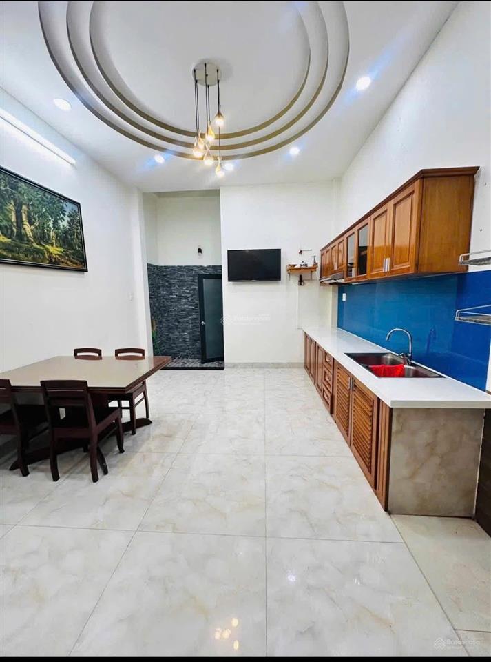 Bán nhà phố 3 tầng mặt tiền lam sơn, trung tâm nha trang 9 tỷ