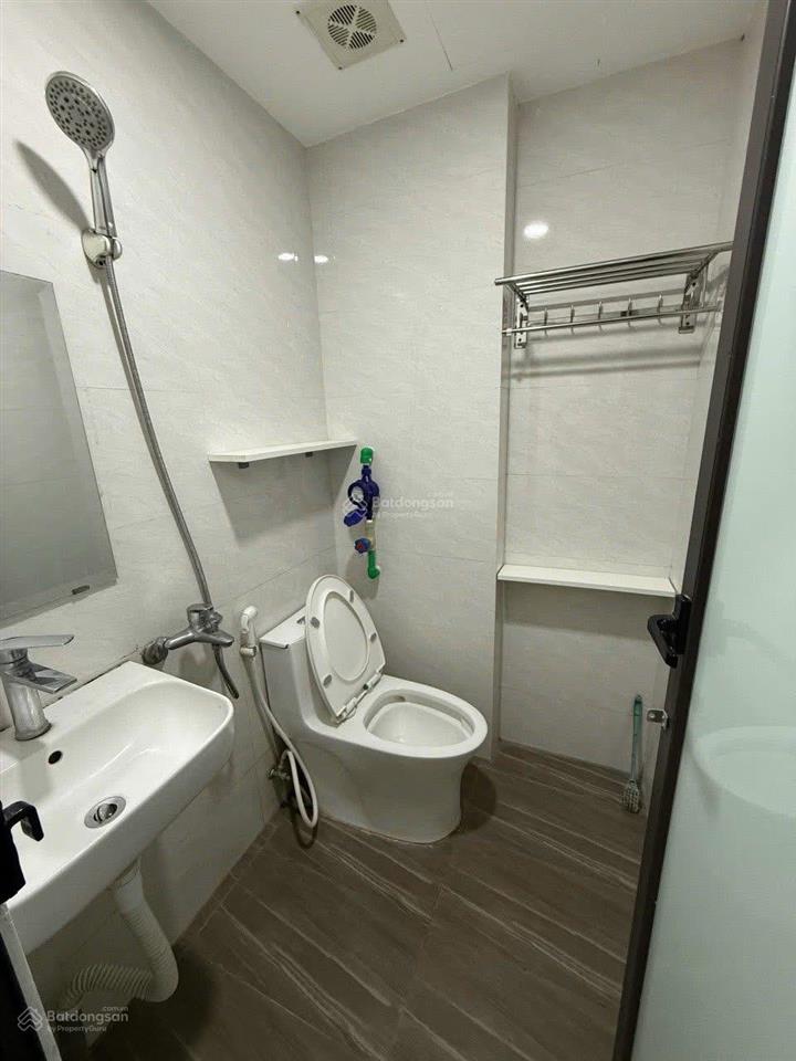 Phòng ở 43 doãn kế thiện  mai dịch. full đồ giá chỉ 3tr9
