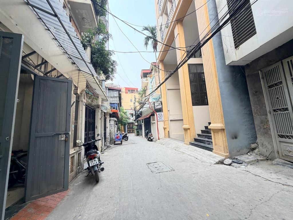 Bán gấp! nhà yên hòa, ngõ thông kinh doanh, gần sát phố, quy hoạch ổn định