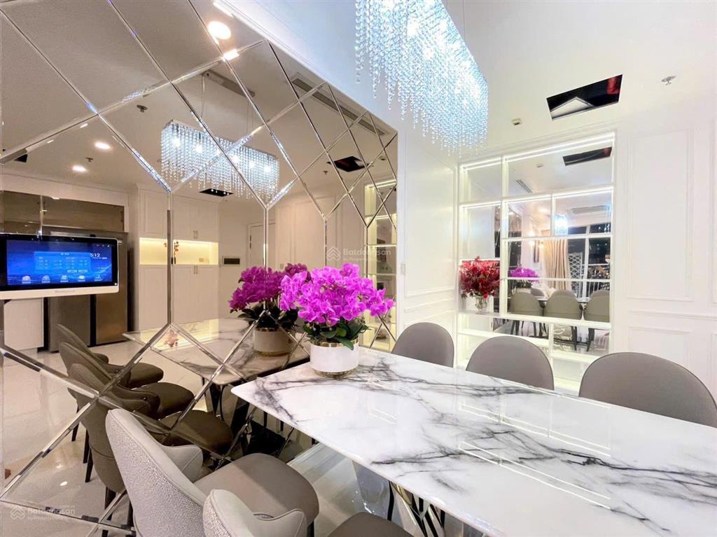 Bán căn hộ 3pn cao cấp 108m² view sông & landmark 81  căn góc, full nội thất  giá 15 tỷ