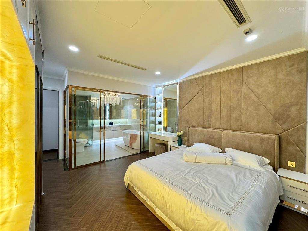 Bán căn hộ 4pn siêu rộng vinhomes central park  sổ sẵn  view sông/bitexco đắt giá  giá tốt năm