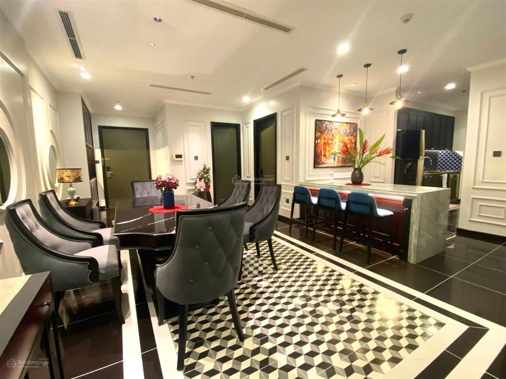 Siêu phẩm 3pn, dt 126m²  full nội thất indochine mới 100%  view công viên & landmark 81 cực đỉnh