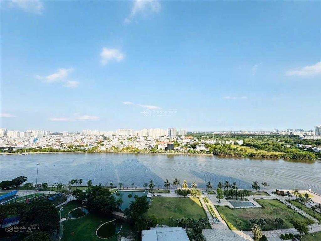 Căn hộ 4pn view sông cực đẹp. bán gấp vì chủ định cư  giá tốt, giảm sâu 1 tỷ