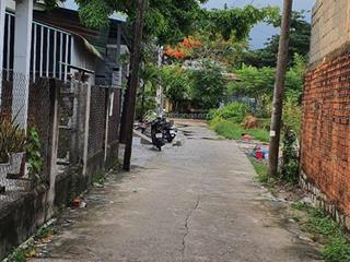 Chính chủ bán đất tặng nhà cấp 4  lô 2 lê minh công, la gi