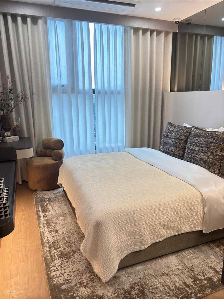 Cho thuê căn hộ 72m2 (2pn2vs), mới bàn giao có lốt xe chung cư the charm an hưng 10tr, 0975 645 ***