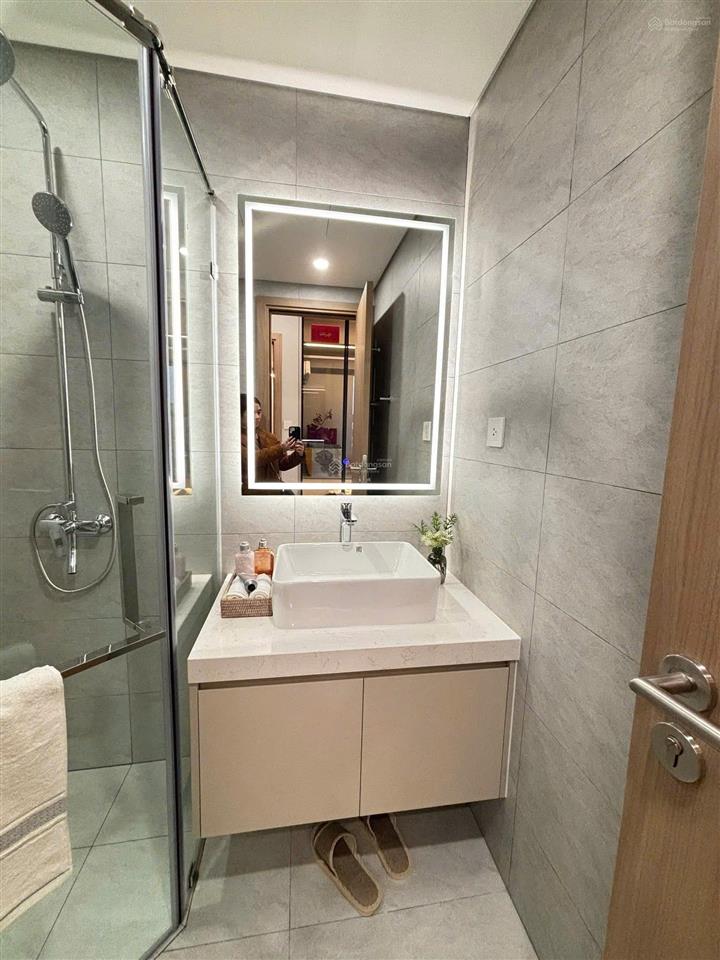 Cho thuê căn hộ 72m2 (2pn2vs), mới bàn giao có lốt xe chung cư the charm an hưng 10tr, 0975 645 ***
