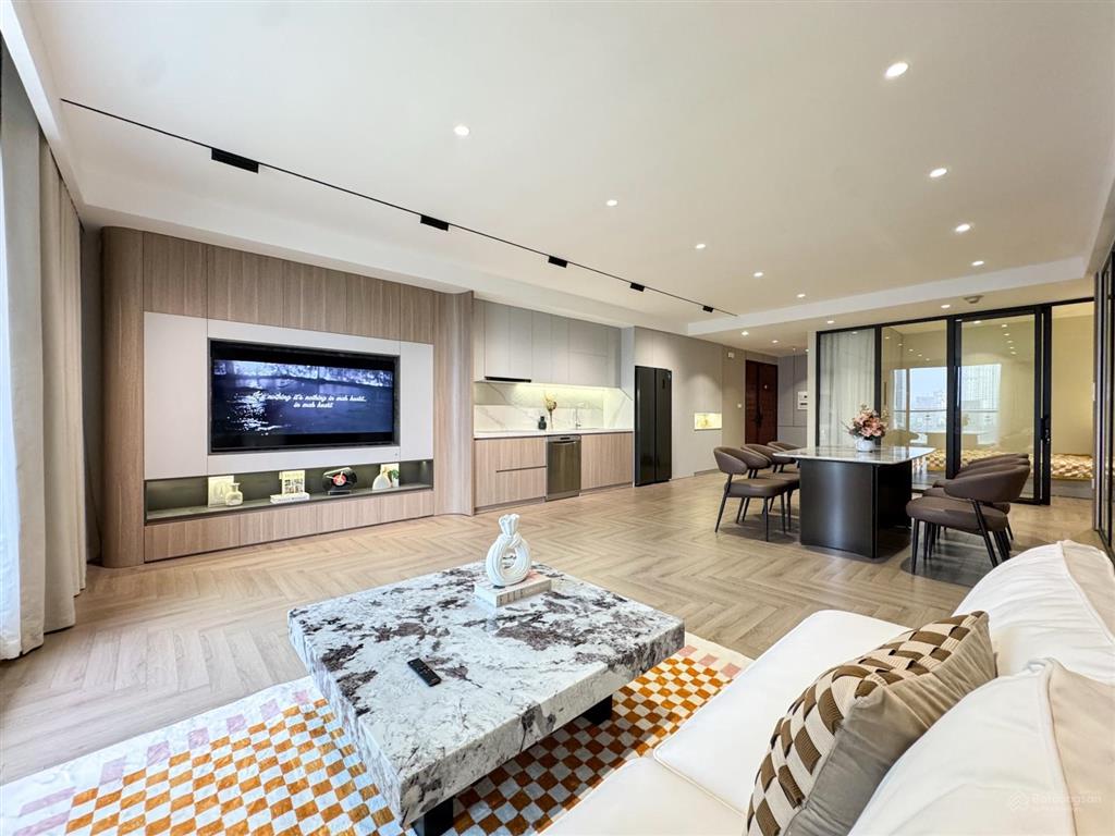 Chính chủ cần bán mã căn số 22 tầng trung,2pn2vs ở dự án rose residence giá 2.x tỷ, o975645309