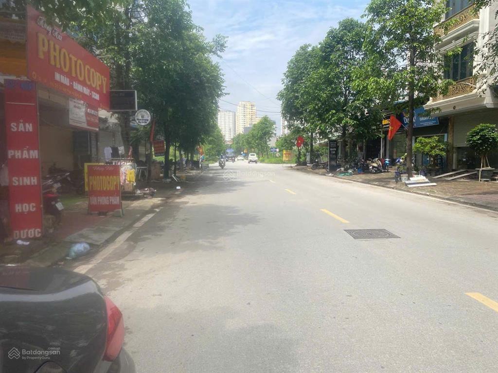 Cho thuê nhà 2 tầng  vạn phúc, hà đông  vào ở được luôn