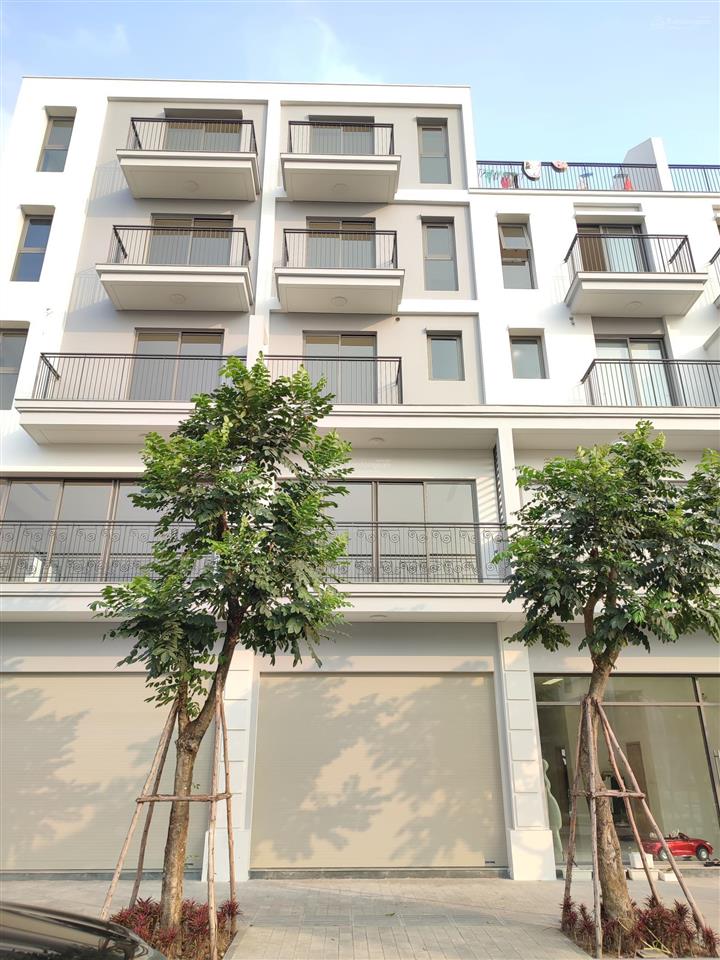 Cần cho thuê căn shophouse, vỉa hè rộng, full nội thất, kinh doanh, văn phòng, showroom, vị trí đẹp