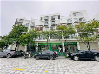Cần bán nhà, vị trí đẹp hiếm có, đã hoàn thiện có thang máy, kđt the manor central park nguyễn xiển