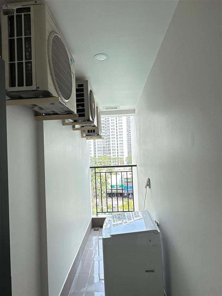 Cho thuê căn hộ 2pn, 2wc, giá tốt tại chung cư goldora plaza, 68m2