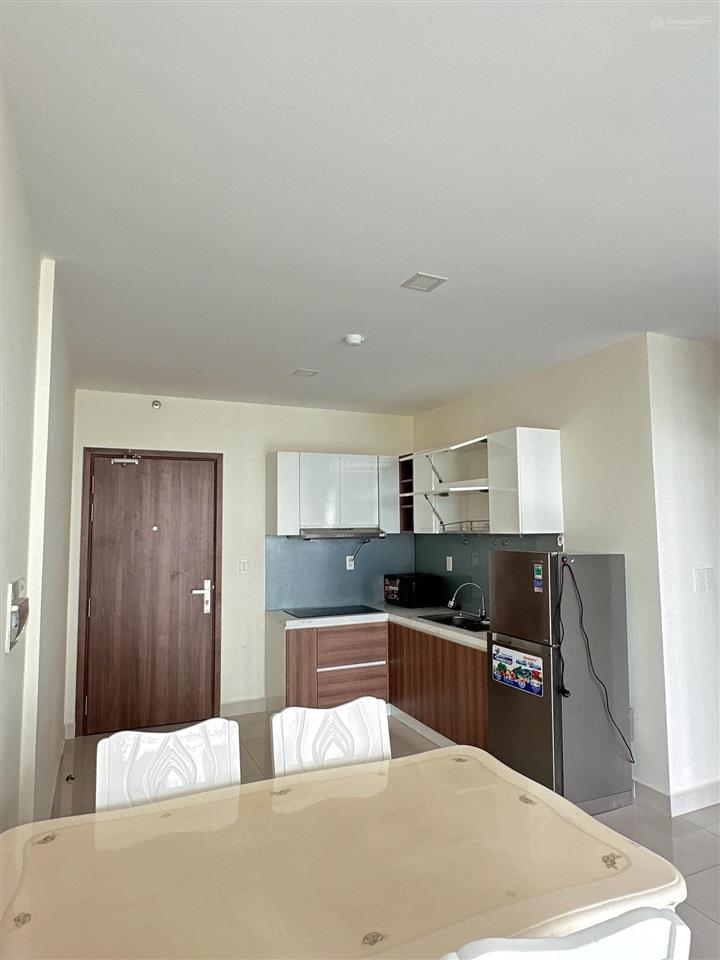 Cho thuê căn hộ 2pn, 2wc, giá tốt tại chung cư goldora plaza, 68m2