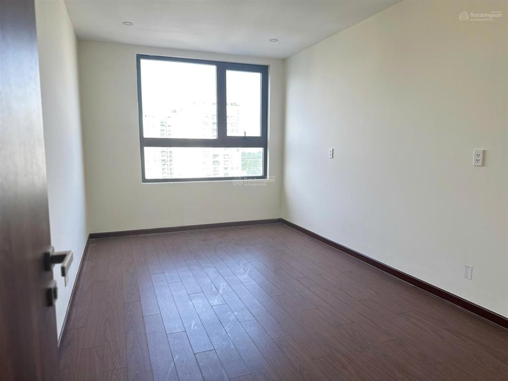 Bán cc 3pn, 2wc ở goldora plaza, 7 tỷ, 153m2 giá siêu hời
