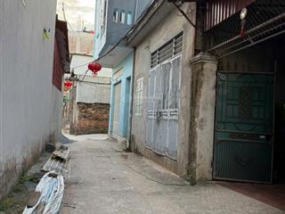 Nhỉnh 3 tỷ có nhà riêng 45,5m2 ô tô đỗ cửa tại thượng phúc, hn. cách ql1a, đường 120m của vin 400m