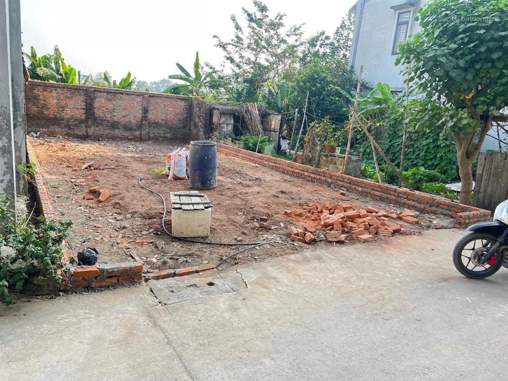 Đất khu du lịch chùa thầy ngõ ô tô thông