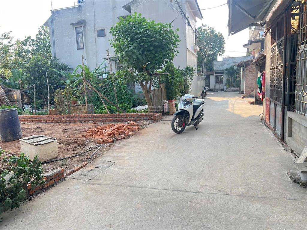 Đất khu du lịch chùa thầy ngõ ô tô thông