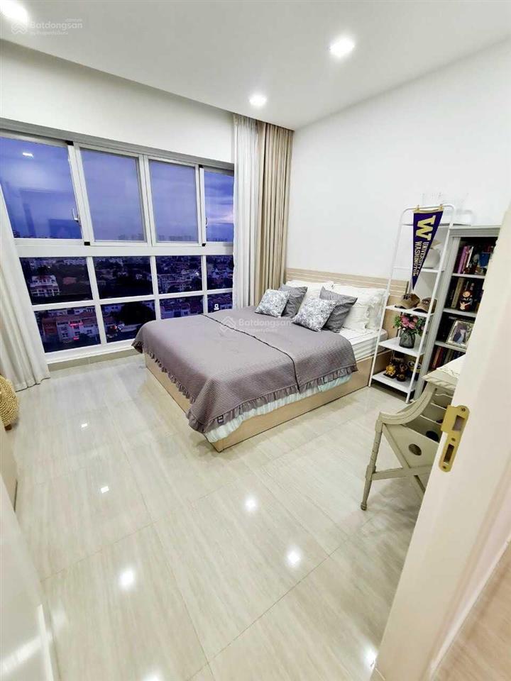 Bán chcc happy valley 135m2 giá 10 tỷ, kèm ô tô, giá hời khu.  0842 111 *** em dịu
