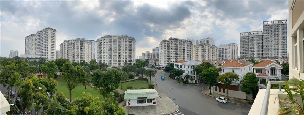Bán nhanh ch cảnh viên2 giá chỉ 9,550 tỷ giá hời  phú mỹ hưng.  0842 111 *** em dịu