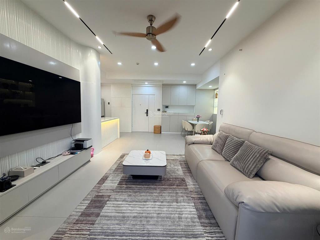 Cần bán ch green valley 120m2 view sân golf, giá chỉ 9.9 tỷ  0842 111 ***