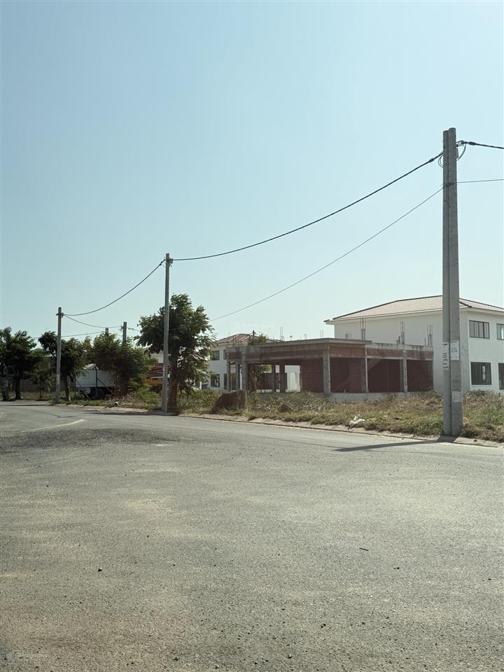 Bán biệt thự tại la maison de cần giờ, 11,5 tỷ, 379m2, giá cực chất 2 mặt tiền